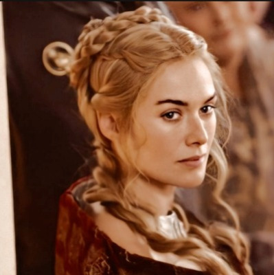 cersei lannister looking fancy