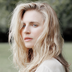 tumblr_ot06dkhwME1wr03doo4_250