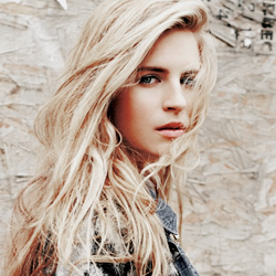 tumblr_ot06dkhwME1wr03doo9_250