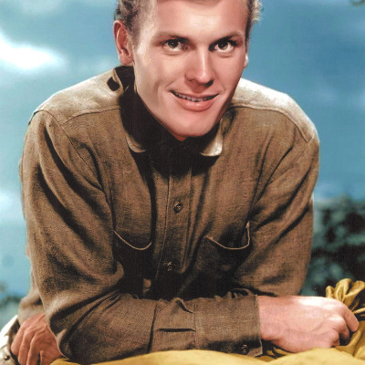 Gunman-Color3-scaled